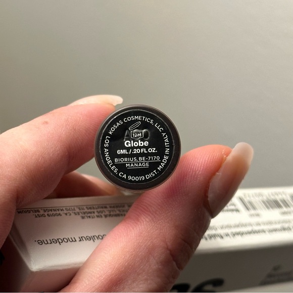 BNIB Kosas 10-second liquid eyeshadow in “Globe” - Picture 4 of 4